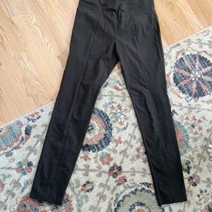 Simply Vera OliveGreen pull on Skinny Pants